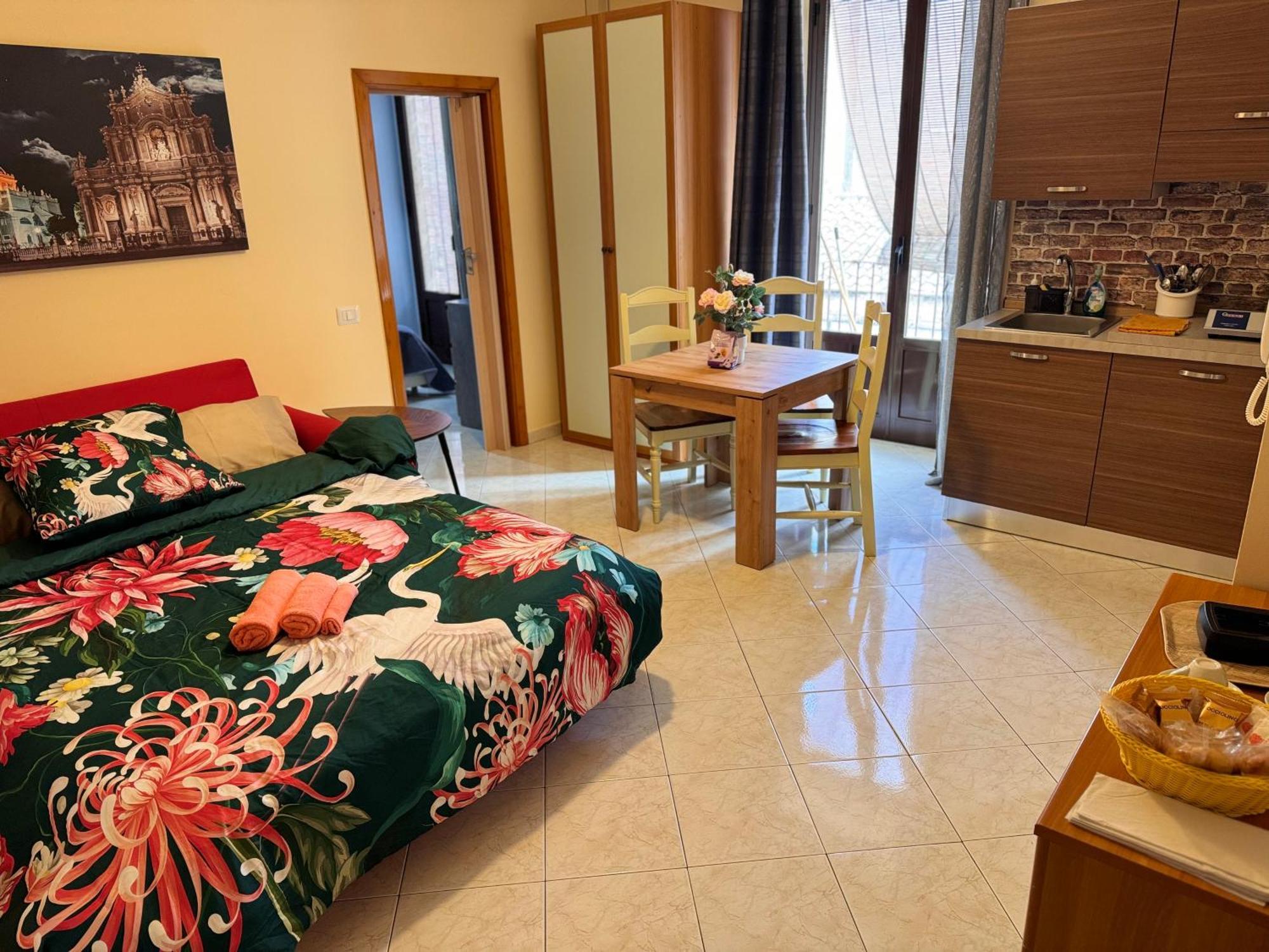 Caronda Etnea House Apartment Catania Ngoại thất bức ảnh